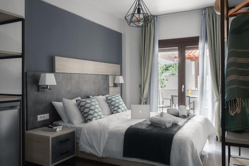 Meliton Inn Hotel&Suites Neos Marmaras Esterno foto